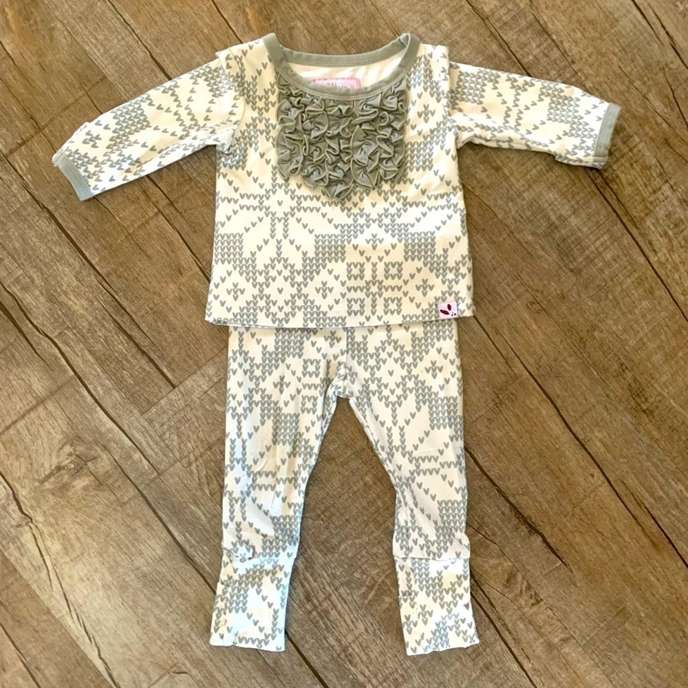 NWOT Sweet Honey Baby‎ Girl Fair Isle Ruffle Pajama Set 6M Two Piece Cozy